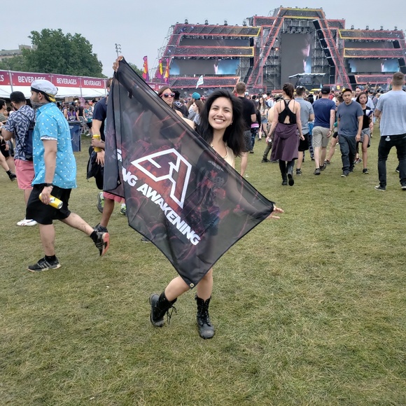 Meet your Posher, Gina - Picture 3 of 4